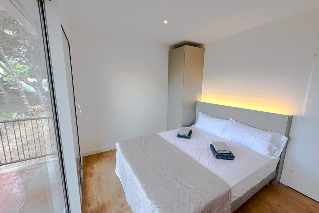 imgi_114_e42d1f66-64b0-4162-9ef2-5964d61a5f72