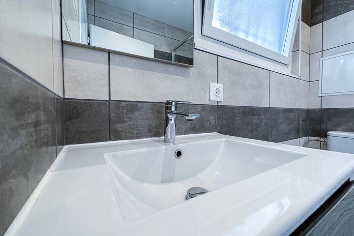 imgi_163_b0a2c7d3-f358-4b1c-8801-c445a8630fd6